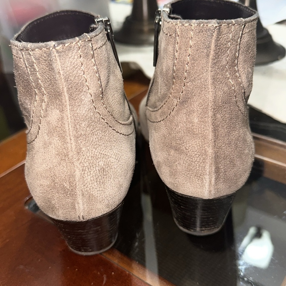 AQUATALIA Italian suede leather taupe grey booties, 8.5 - Picture 5 of 7